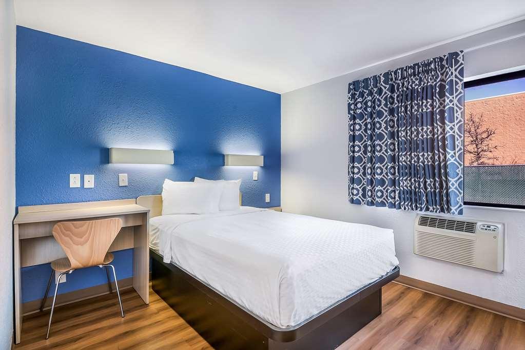 Americas Best Value Inn East Peoria Rum bild