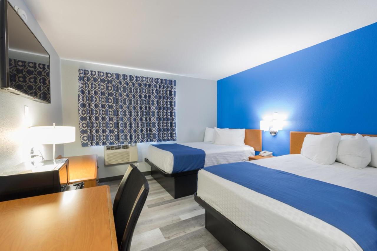 Americas Best Value Inn East Peoria Exteriör bild